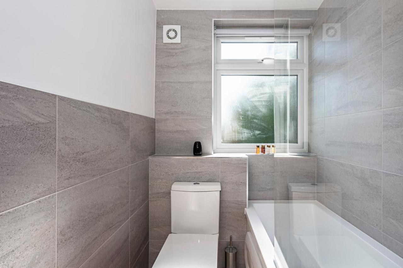 South Woodford 2 Bed En-Suite House Londres Extérieur photo